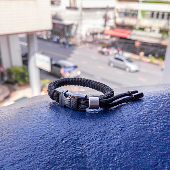 O.S.F.A Adjustable Hex Paracord Bracelet - black