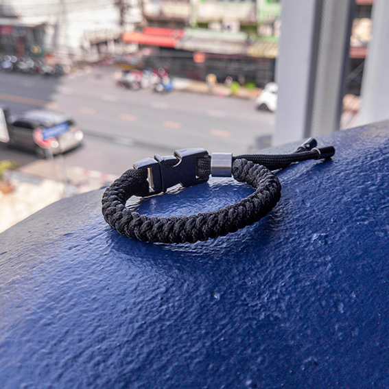 O.S.F.A Adjustable Hex Paracord Bracelet - black