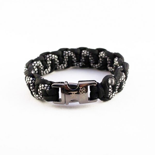 silver-diamond-buckle-2-1024x683 Silver Diamond Paracord Bracelet