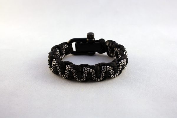 Silver Diamond Paracord Bracelet (shackle)